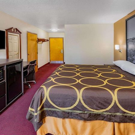 Super 8 By Wyndham Kinder/Coushatta Near Casino Bagian luar foto