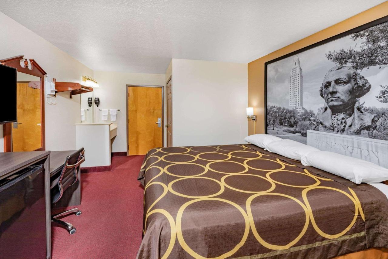 Super 8 By Wyndham Kinder/Coushatta Near Casino Bagian luar foto
