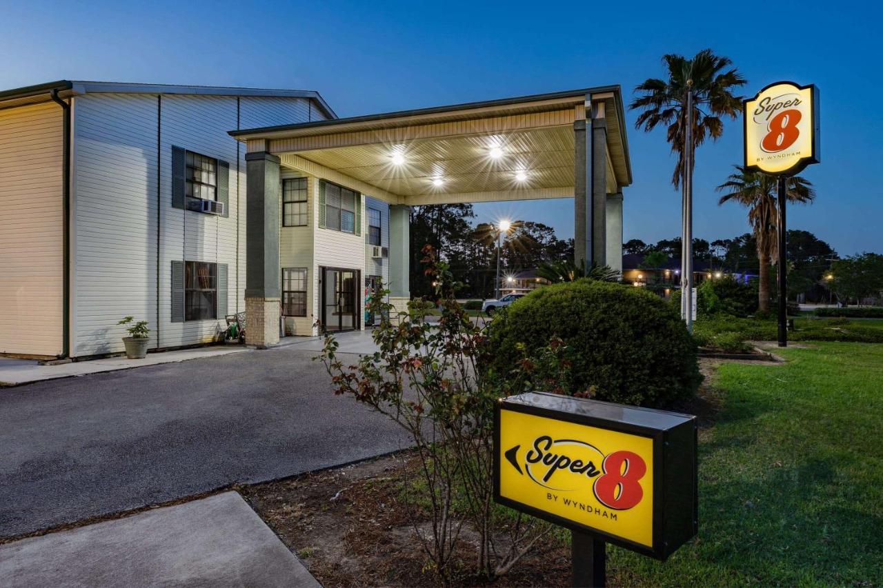 Super 8 By Wyndham Kinder/Coushatta Near Casino Bagian luar foto