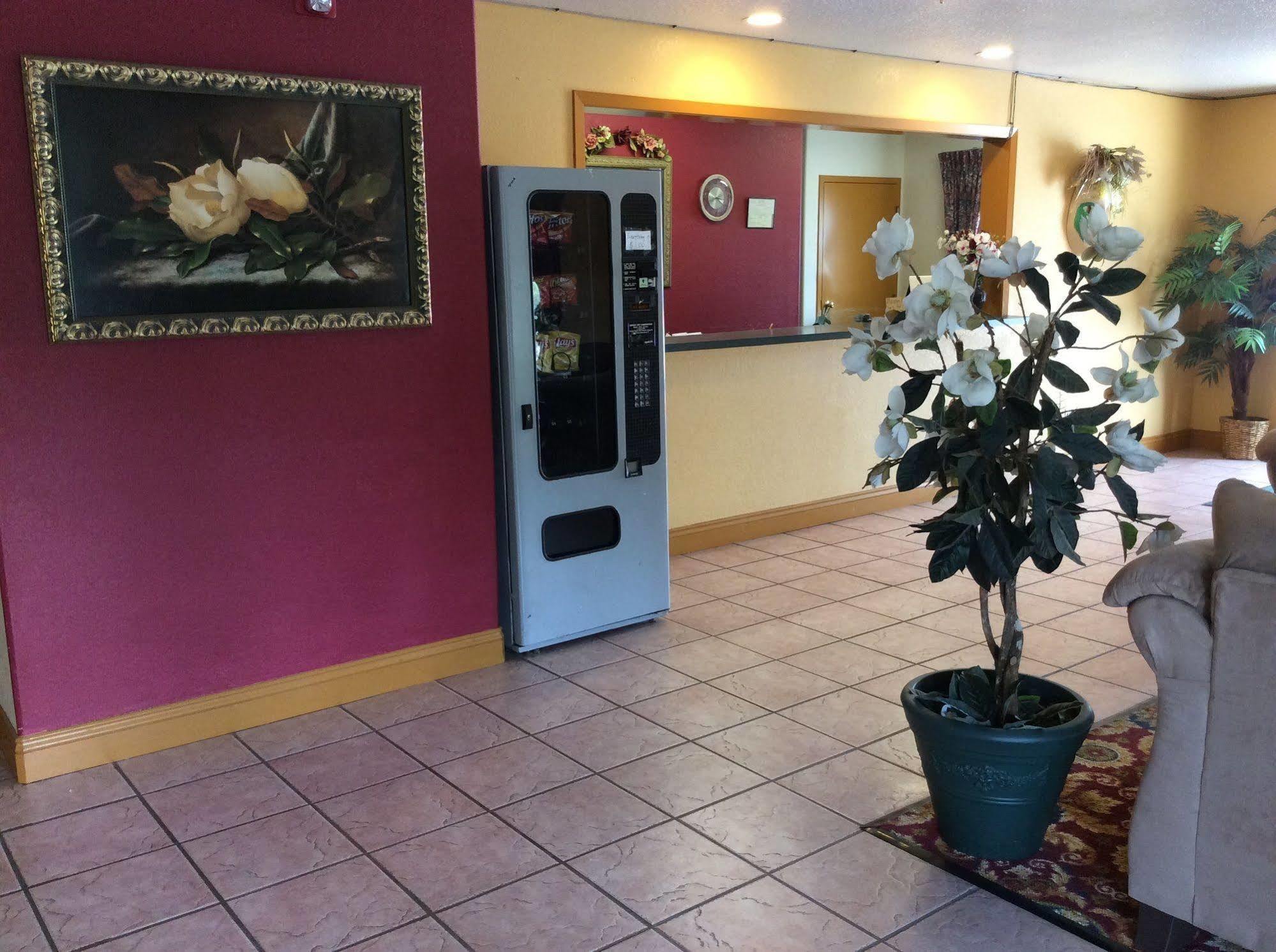 Super 8 By Wyndham Kinder/Coushatta Near Casino Bagian luar foto