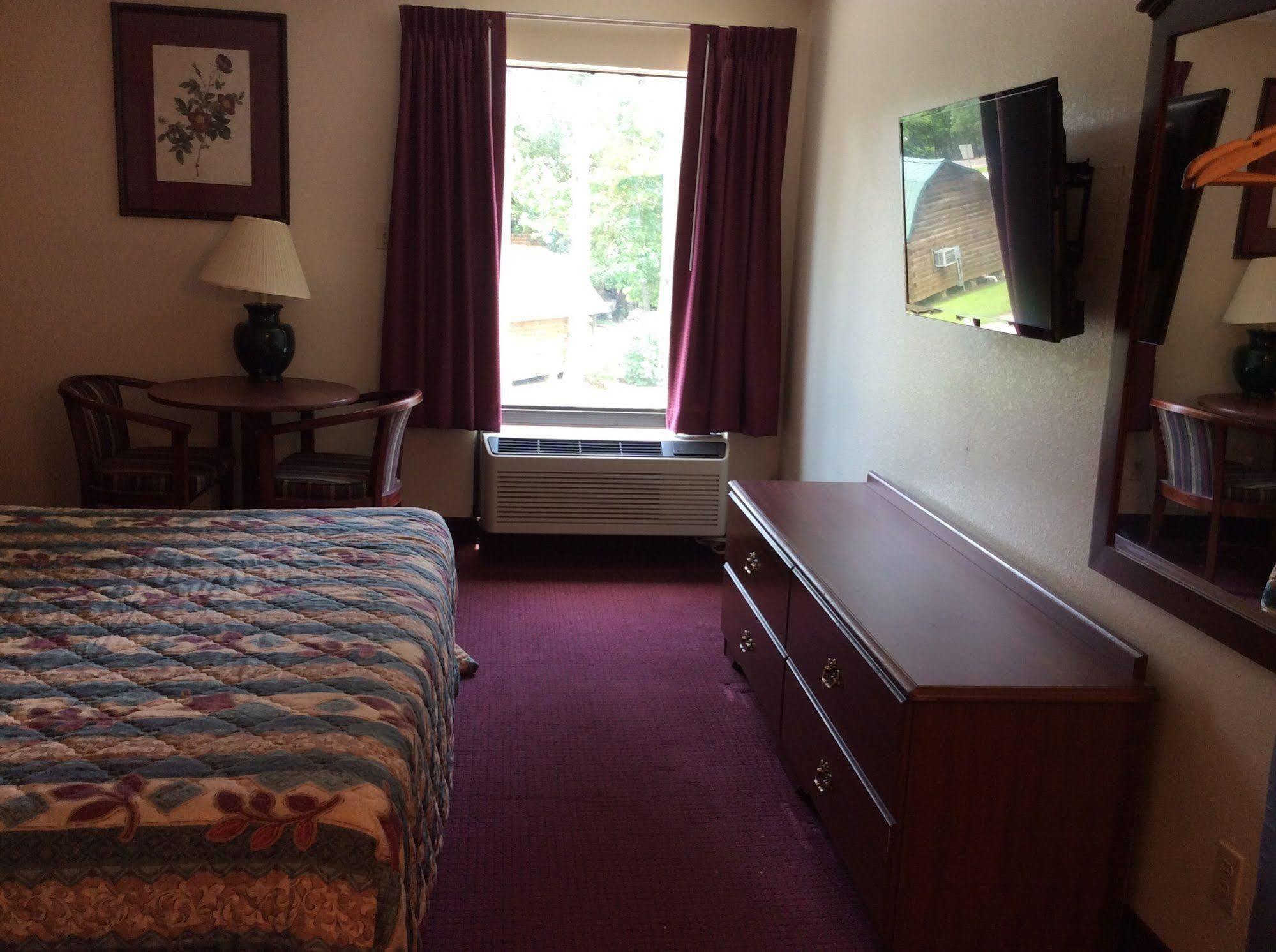 Super 8 By Wyndham Kinder/Coushatta Near Casino Bagian luar foto