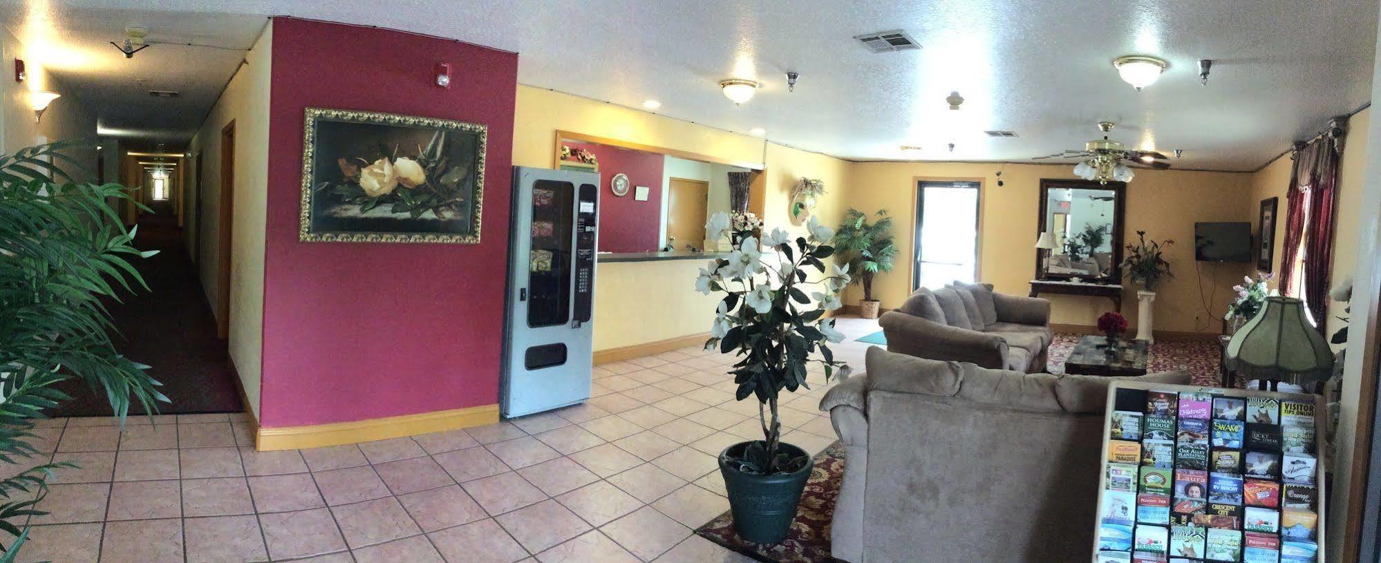 Super 8 By Wyndham Kinder/Coushatta Near Casino Bagian luar foto